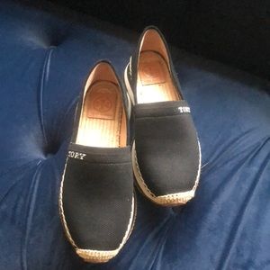 TORY BURCH Daisy Slip-On Trainer!